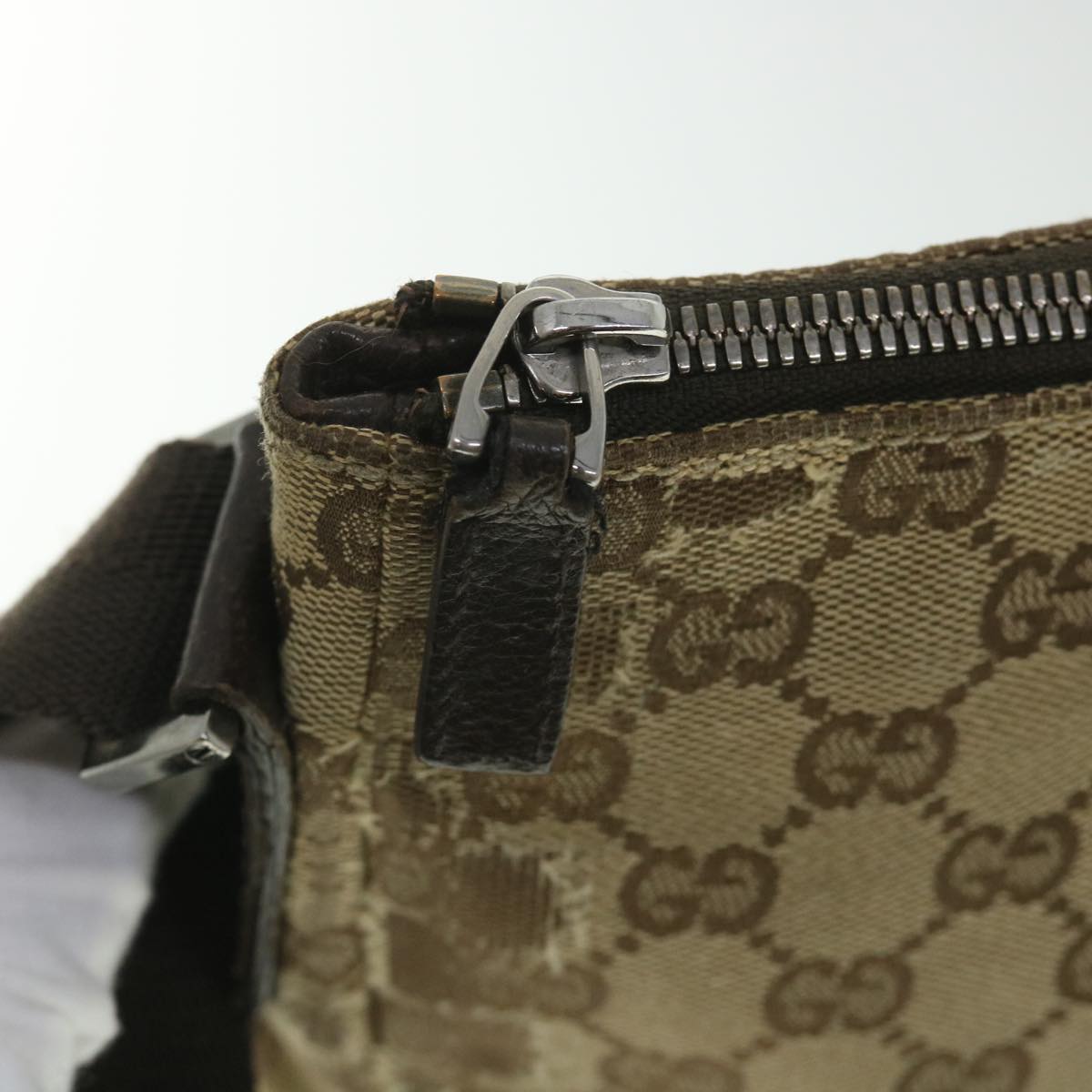 GUCCI GG Canvas Shoulder Bag Beige 110054 Auth ac2320