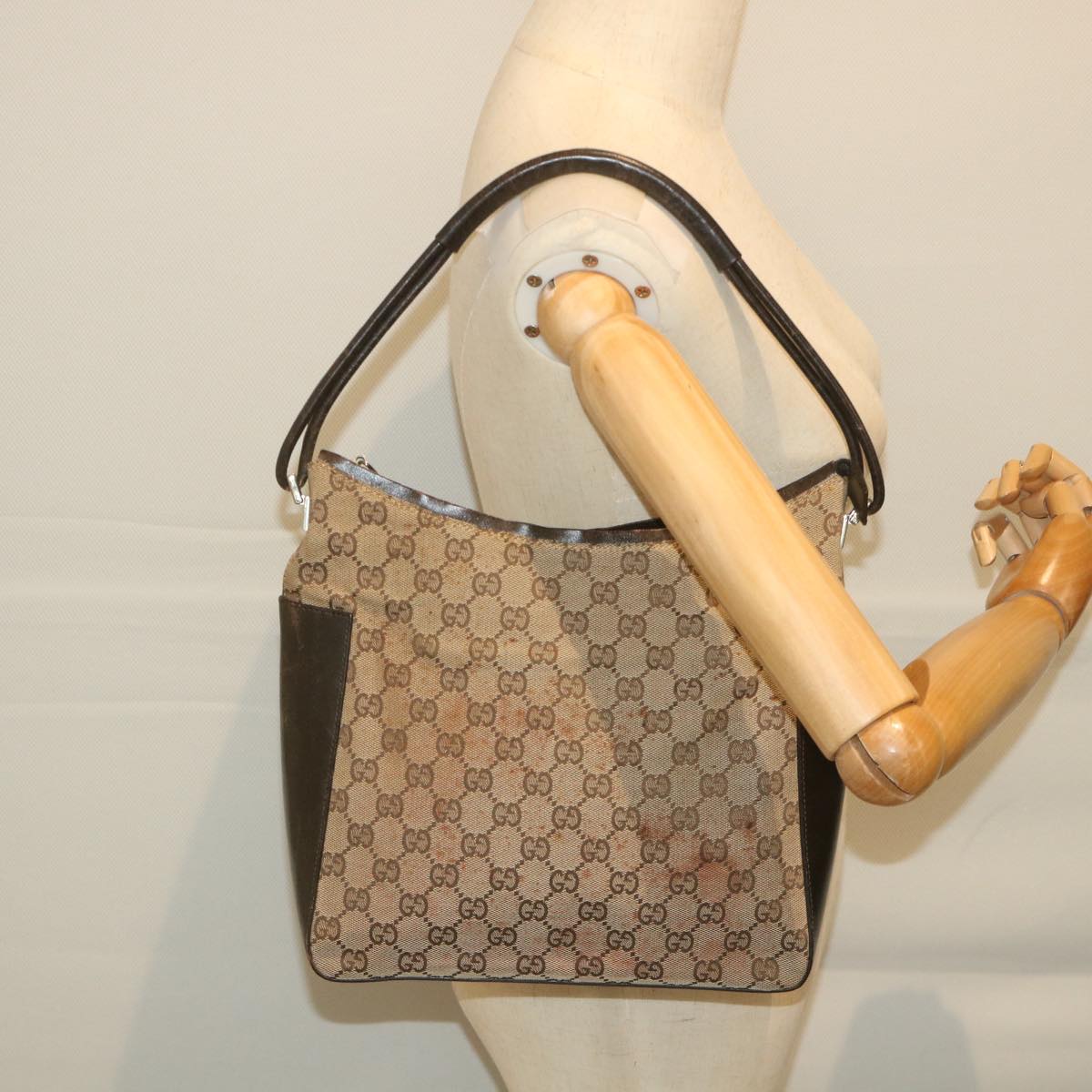 GUCCI GG Canvas Shoulder Bag Beige 001 3766 002046 Auth ac2322