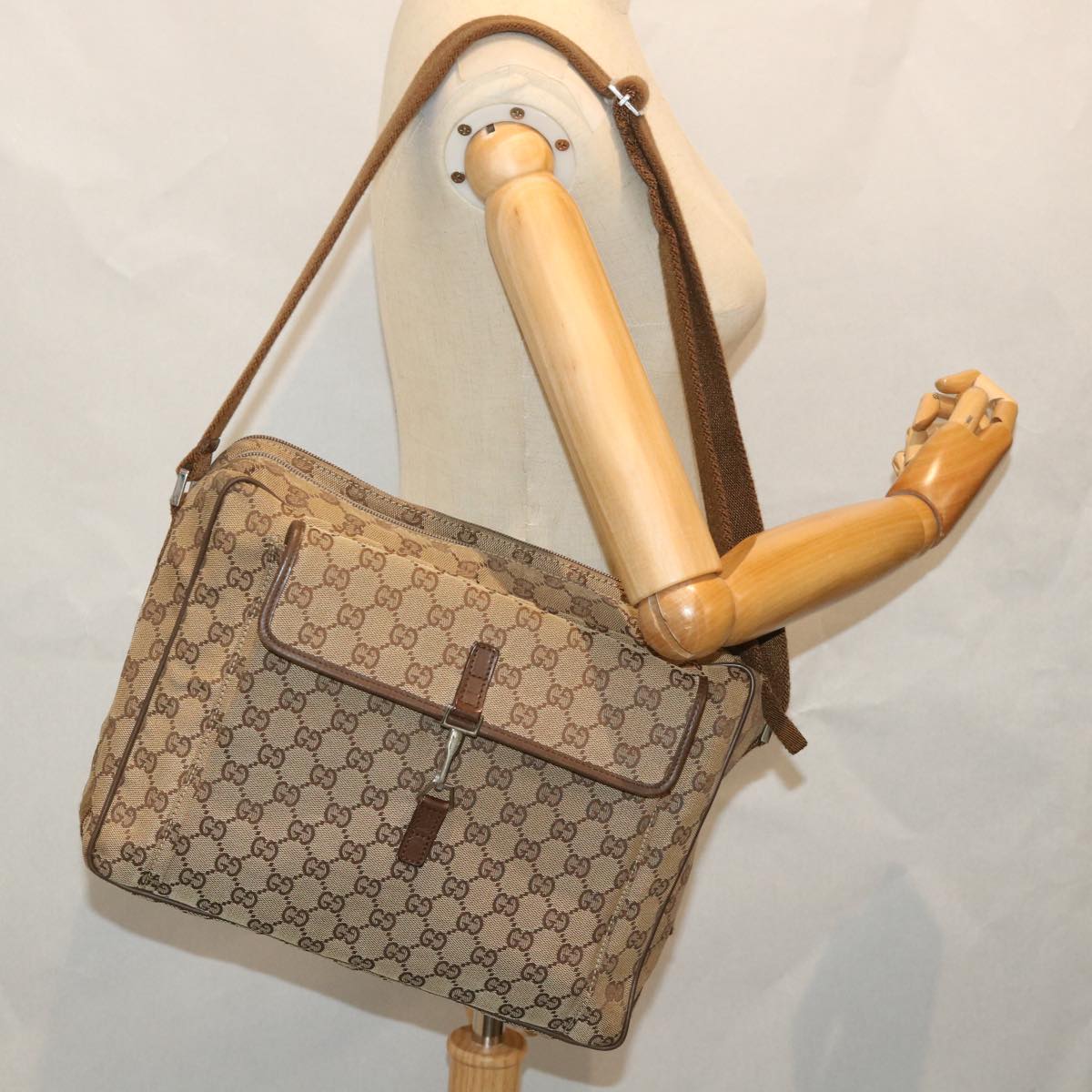 GUCCI GG Canvas Shoulder Bag Beige 90474 213532 Auth ac2380