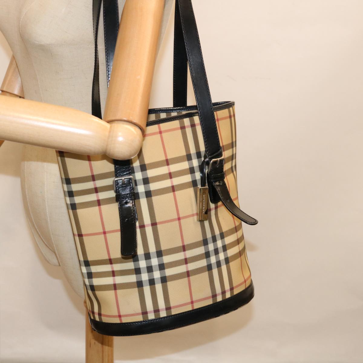 BURBERRY Nova Check Shoulder Bag Coated Canvas Beige Auth ac2665