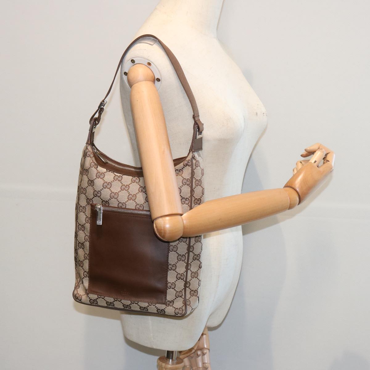 GUCCI GG Canvas Shoulder Bag Beige 019 0537 2123 Auth ac2769