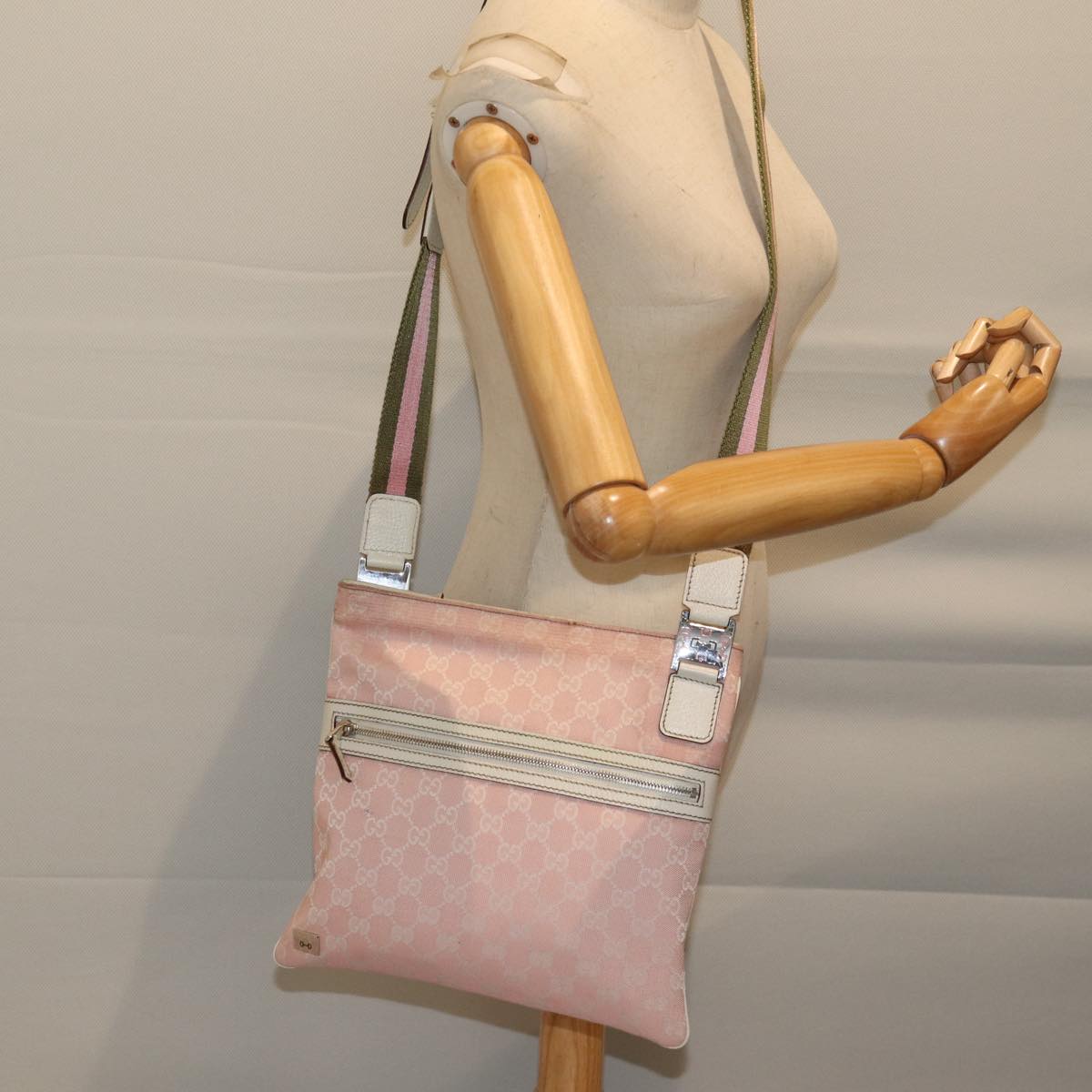 GUCCI GG Canvas Sherry Line Shoulder Bag Pink Green Auth ac2903