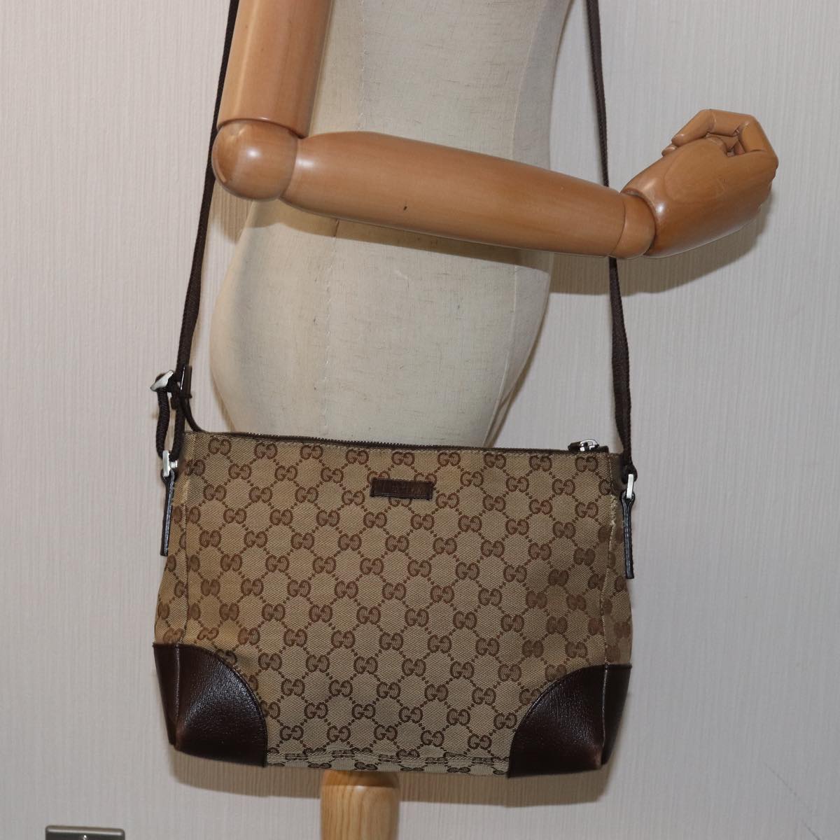 GUCCI GG Canvas Shoulder Bag Beige 114273 Auth ac3045