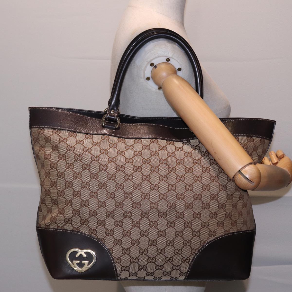 GUCCI GG Canvas Tote Bag Beige 257071 Auth ac3048