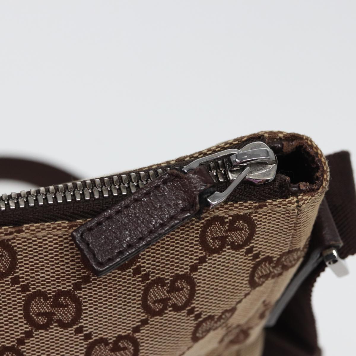 GUCCI GG Canvas Shoulder Bag Beige 114273 Auth ac3058