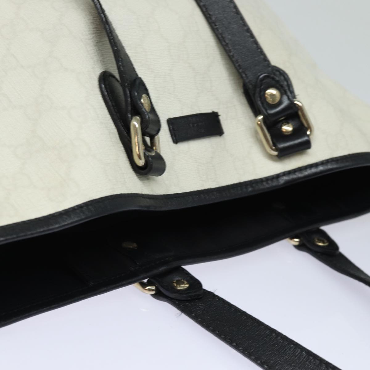 GUCCI GG Supreme Tote Bag PVC Leather White Black 189896 Auth ac3087