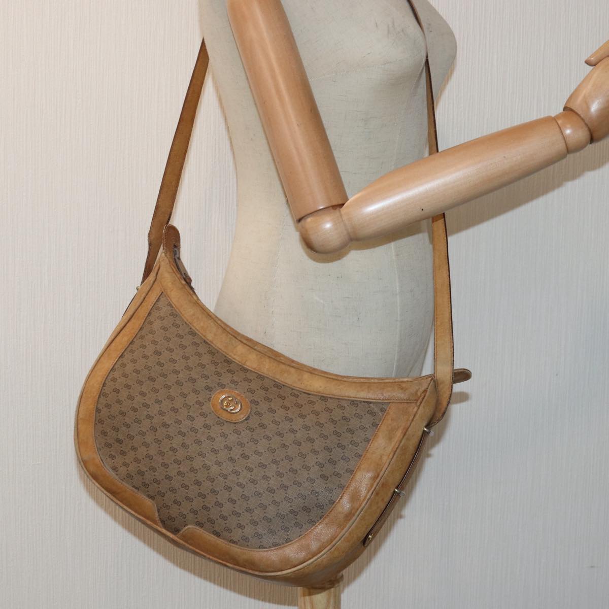 GUCCI Micro GG Supreme Shoulder Bag PVC Leather Beige 46 001 4856 Auth ac3114