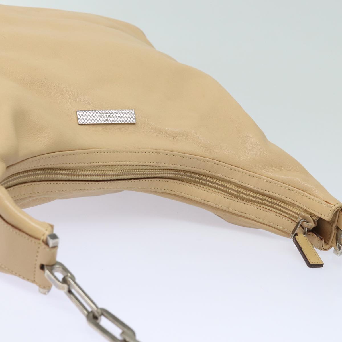 GUCCI Chain Shoulder Bag Leather Beige 001 3874 Auth ac3127