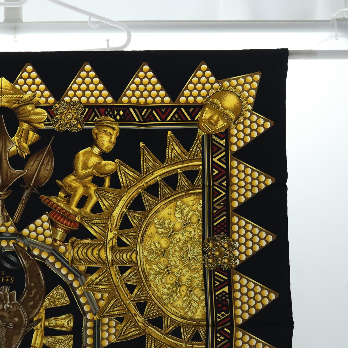 HERMES Carre 90 Scarf ""L'OR DES CHEFS"" Silk Black Yellow Auth ac3185