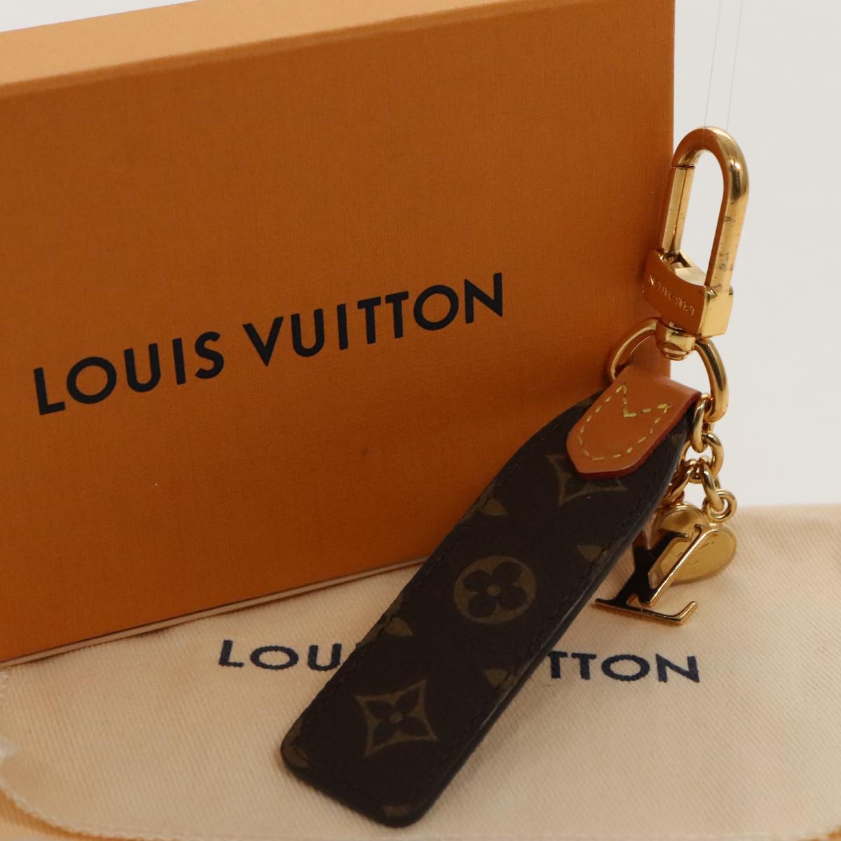 LOUIS VUITTON Monogram LV Cherished Key Holder M01184 LV Auth ac3346