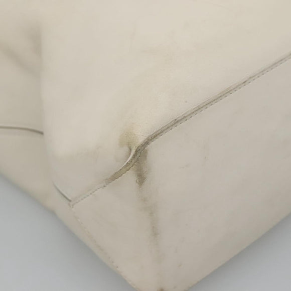 CHANEL Tote Bag Leather White Silver CC Auth ac3702