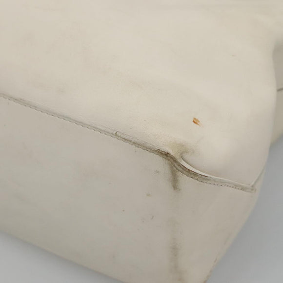 CHANEL Tote Bag Leather White Silver CC Auth ac3702