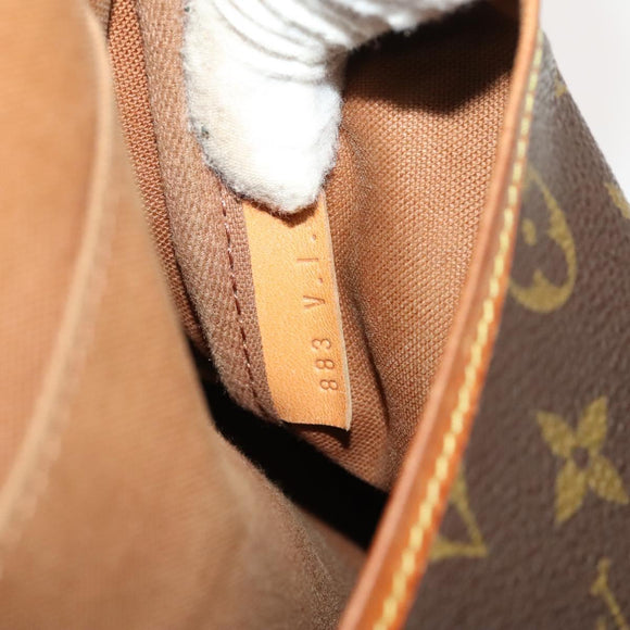 LOUIS VUITTON Monogram Saumur 35 Shoulder Bag M42254 LV Auth ac3749