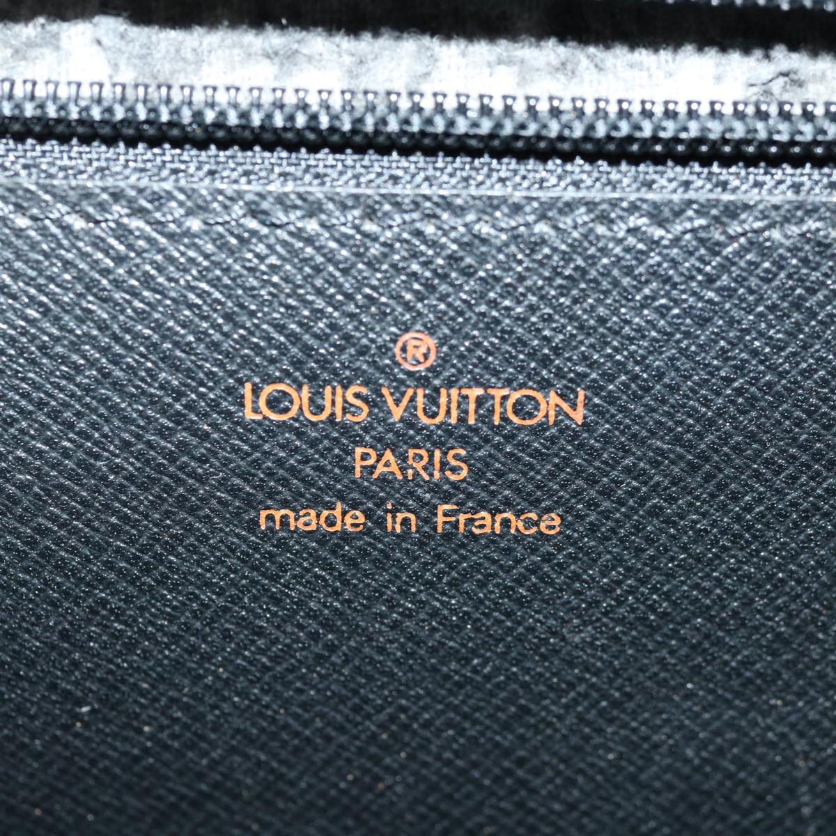 LOUIS VUITTON Epi Chaillot Clutch Bag Black M52542 LV Auth ai781