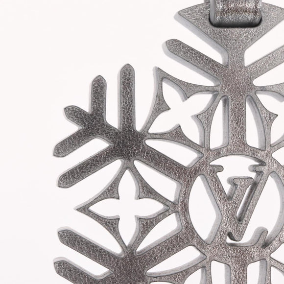 LOUIS VUITTON Charm Snowflake Leather Silver M79293 LV Auth ai793SM