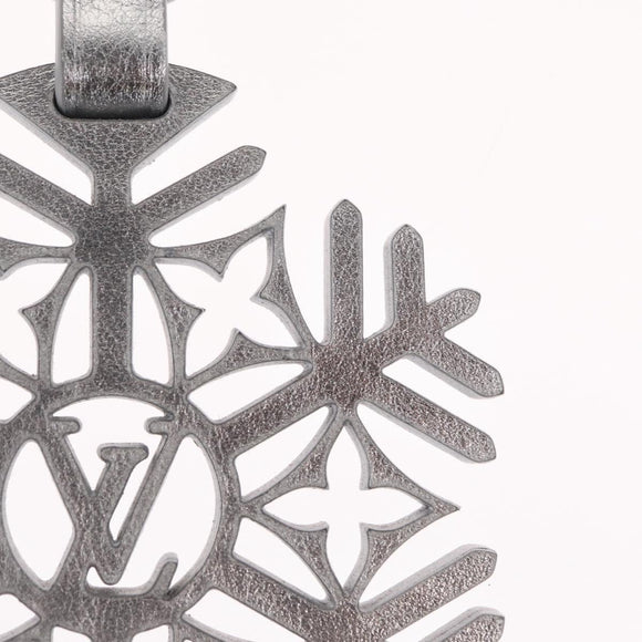 LOUIS VUITTON Charm Snowflake Leather Silver M79293 LV Auth ai793SM