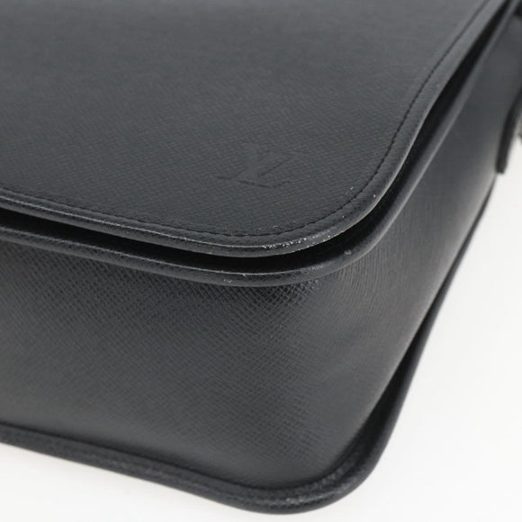 LOUIS VUITTON Taiga Andrei Shoulder Bag Ardoise M32482 LV Auth am10185V