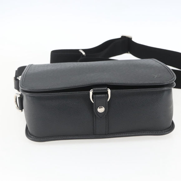 LOUIS VUITTON Taiga Andrei Shoulder Bag Ardoise M32482 LV Auth am10185V