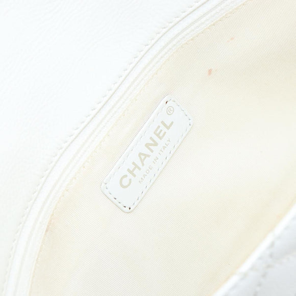 CHANEL Matelasse Chain Shoulder Bag Caviar Skin White Silver CC Auth am10305V