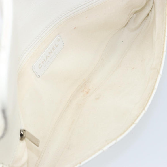 CHANEL Matelasse Chain Shoulder Bag Caviar Skin White Silver CC Auth am10305V