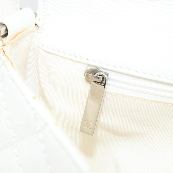CHANEL Matelasse Chain Shoulder Bag Caviar Skin White Silver CC Auth am10305V