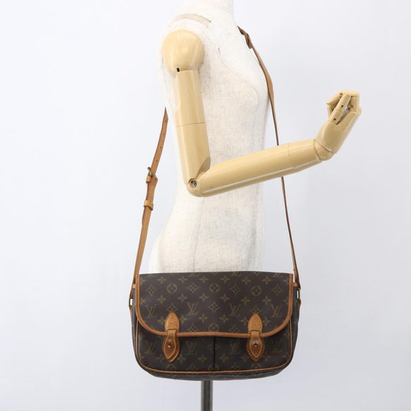 LOUIS VUITTON Monogram Gibeciere MM Shoulder Bag M42247 LV Auth am10415