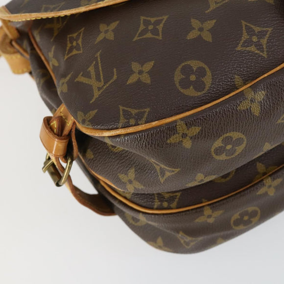 LOUIS VUITTON Monogram Saumur 30 Shoulder Bag M42256 LV Auth am10418