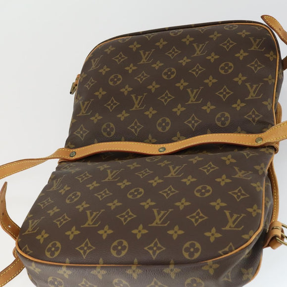LOUIS VUITTON Monogram Saumur 30 Shoulder Bag M42256 LV Auth am10418