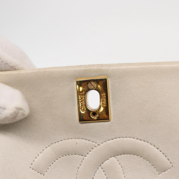 CHANEL Matelasse Turn Lock Chain Bag Lamb Skin White Gold CC Auth am10500