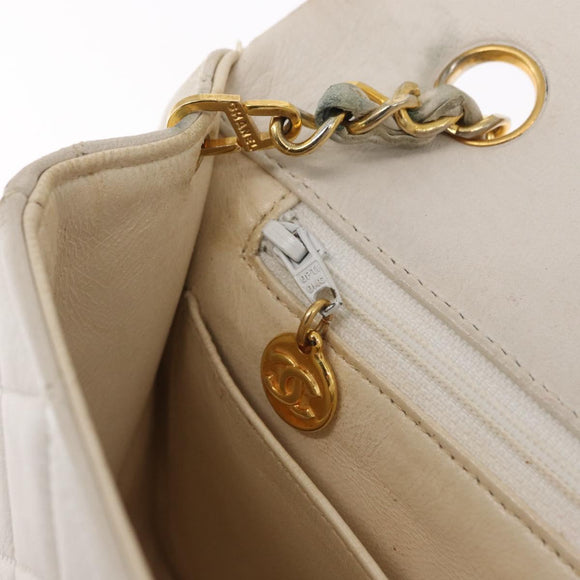 CHANEL Matelasse Turn Lock Chain Bag Lamb Skin White Gold CC Auth am10500