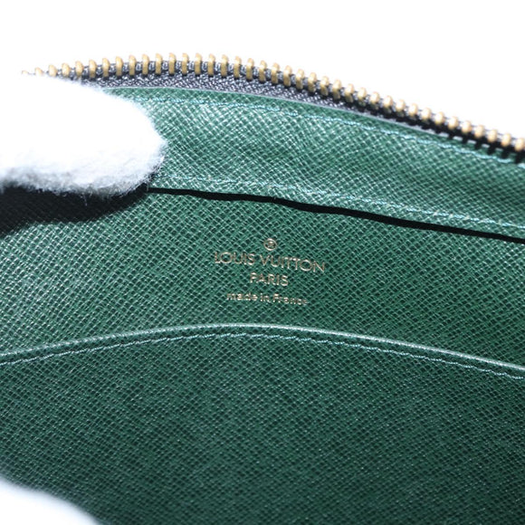 LOUIS VUITTON Taiga Baikal Clutch Bag Epicea M30184 LV Auth am10582