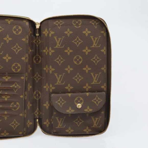 LOUIS VUITTON Monogram Poche Escapade Travel Case M60113 LV Auth am10772