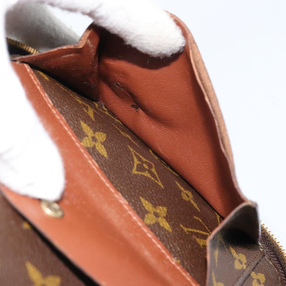 LOUIS VUITTON Monogram Poche Escapade Travel Case M60113 LV Auth am10772