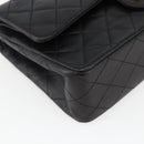 CHANEL Matelasse 25 Double Flap Chain Bag Lammleder Schwarz CC Auth am10803SAM-16