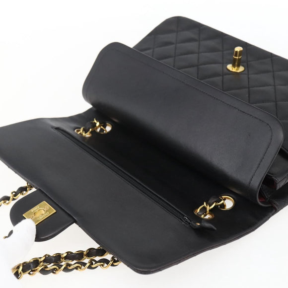 CHANEL Matelasse 25 Double Flap Chain Bag Lammleder Schwarz CC Auth am10803SAM