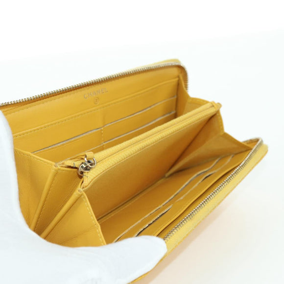 CHANEL Matelasse Round Long Wallet Caviar Skin Yellow Gold CC Auth am11223M