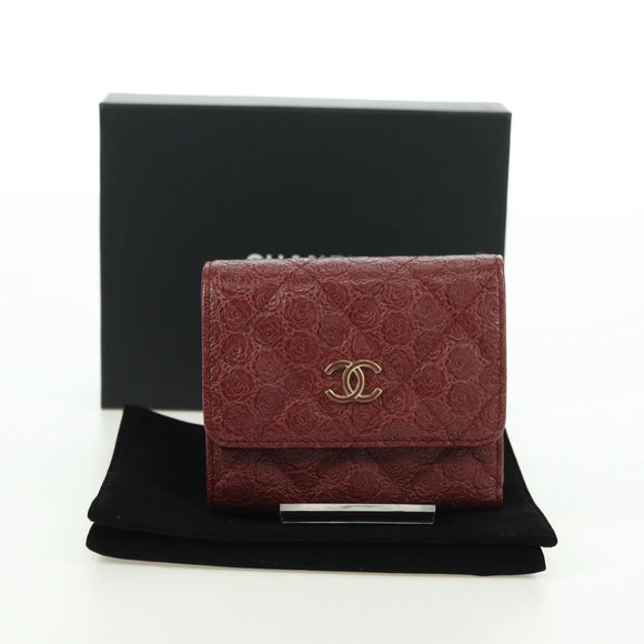 CHANEL Camelia Trifold Wallet Leather Bordeaux Gold CC Auth am11479M