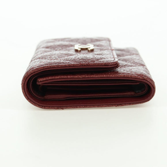 CHANEL Camelia Trifold Wallet Leather Bordeaux Gold CC Auth am11479M