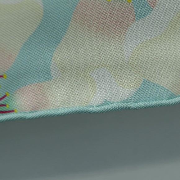 Van Cleef & Arpels Scarf Silk Light Blue Auth am11617M