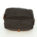 LOUIS VUITTON Monogram Saumur 35 Umhängetasche M42254 LV Auth am11646A-5