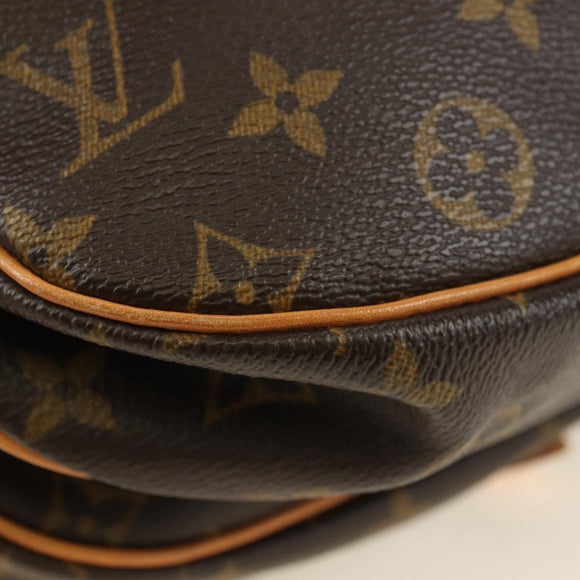 LOUIS VUITTON Monogram Saumur 30 Shoulder Bag M42256 LV Auth am11667V