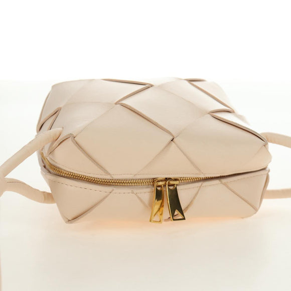 BOTTEGA VENETA MAXI INTRECCIATO Mini Cassette Camera Bag Leather Auth am11819V