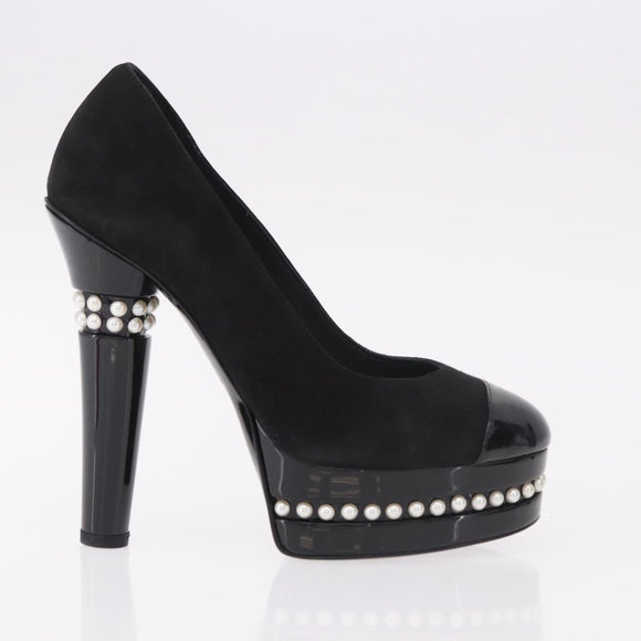 CHANEL Pearl Pumps Suede 35 1/2 Black CC Auth am11955M
