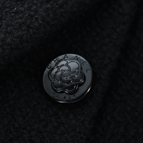 CHANEL Jacket Wool tweed Black CC Auth am12252SAM