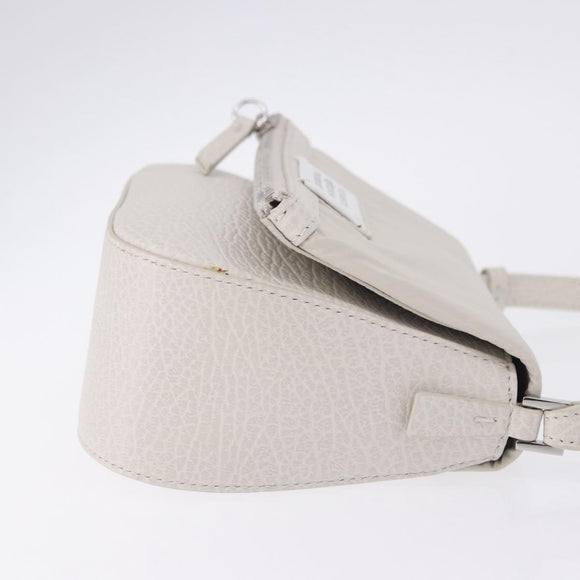 Maison Margiela Shoulder Bag Leather White Silver Auth am12334M