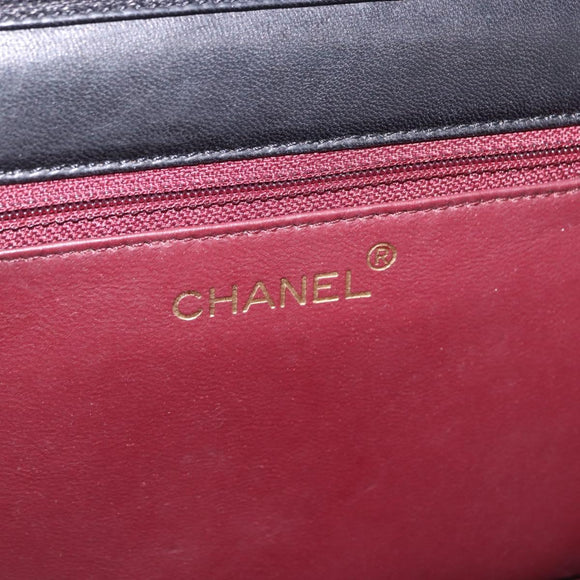 CHANEL Matelasse Push Lock Shoulder Bag Lamb Skin Black Gold CC Auth am12544M
