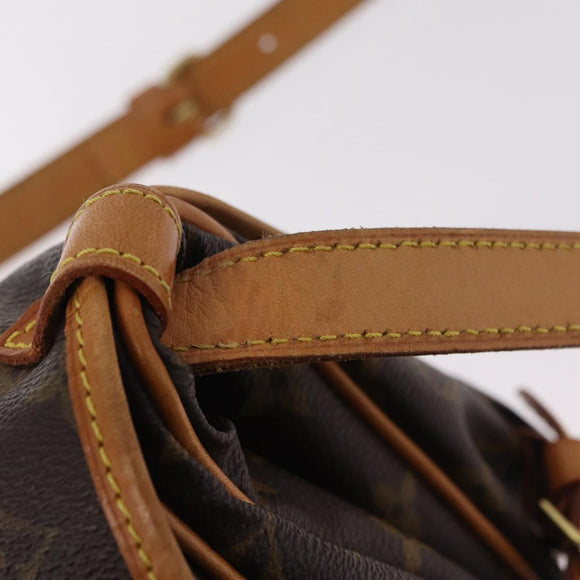 LOUIS VUITTON Monogram Saumur 30 Shoulder Bag M42256 LV Auth am12749V