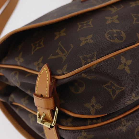 LOUIS VUITTON Monogram Saumur 30 Shoulder Bag M42256 LV Auth am12749V