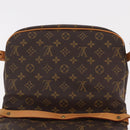 LOUIS VUITTON Monogram Saumur 30 Shoulder Bag M42256 LV Auth am12749V-25