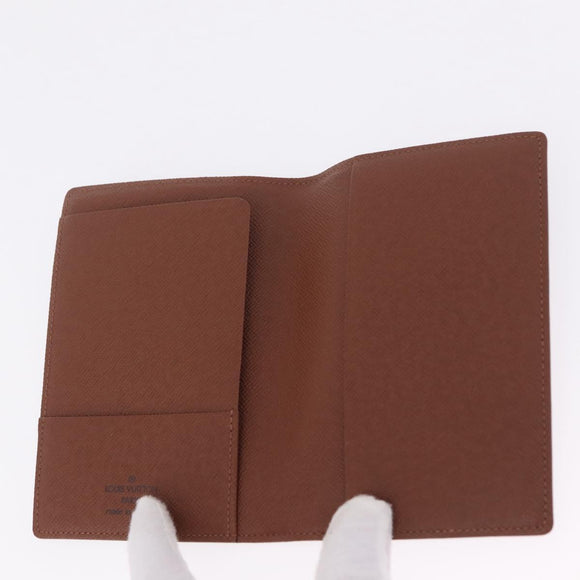 LOUIS VUITTON Monogram Couverture Passport Case M64502 LV Auth am13270V